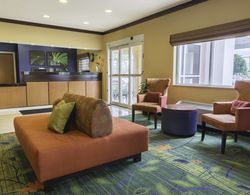 Fairfield Inn & Suites Fargo Genel
