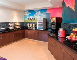 Fairfield Inn & Suites Terre Haute Kahvaltı