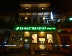 Family Treasure Yangon Dış Mekan