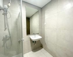 Fancy And New Studio At Pollux Chadstone Apartment Banyo Tipleri