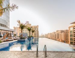 Fancy Stay at the Palm With Burj AL Arab View Oda