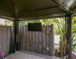 Flagler's Oasis by Avantstay Private Pool in Key West Month Long Stays Only İç Mekan