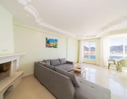 Flat With Sea View and Balcony in Alanya Oda