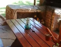 Flintstones Guest House Durban Yerinde Yemek