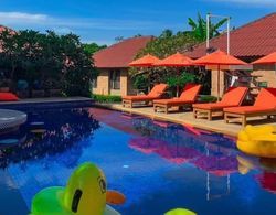 Floraville Phuket Resort Dış Mekan