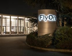 FlyOn Hotel & Conference Center Genel