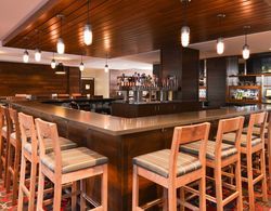 Four Points by Sheraton Detroit Metro Airport Bar