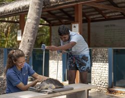 Four Seasons Maldives at Landaa Giraavaru Genel