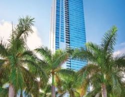 Four Seasons Hotel Miami Genel