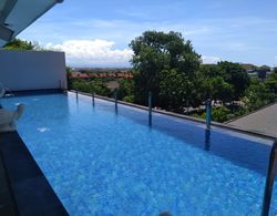 Four Star by Trans Hotel Bali Havuz