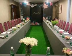 Fragrant Hills Holiday Business Hotel Genel