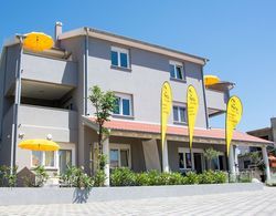 Apartments Villa Franci Dış Mekan