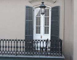 French Quarter Courtyard Hotel and Suites Dış Mekan