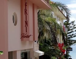 Frini Hotel Dış Mekan