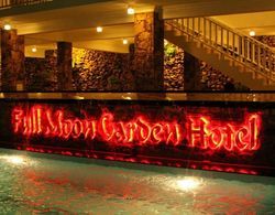 Full Moon Garden Genel