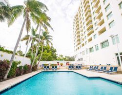 Gallery One Fort lauderdale - A Doubletree Hotel Havuz