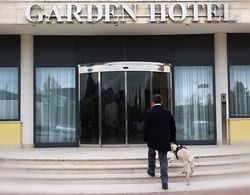 Garden Hotel Dış Mekan