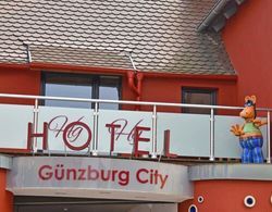Hotel garni Günzburg Dış Mekan
