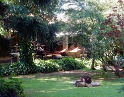 Gately Inn Entebbe Dış Mekan