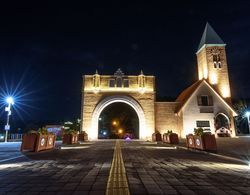 German Village Square Pension Dış Mekan