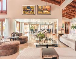 Get Away With Style in This Flawless Mansion at Casa De Campo Oda