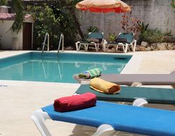 Ginger Lily 2-bed Suite at Sungold House Barbados Dış Mekan