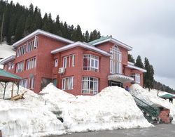 Hotel Glacier Heights Dış Mekan