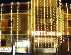 Hotel Gokul inn Dış Mekan