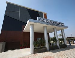 Hotel Golden Gateway Dış Mekan