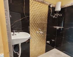 Hotel Golden suites Vashi Navi mumbai Banyo Tipleri