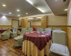 Golden Tulip New Delhi - Hari Nagar Genel