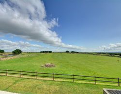 Golfer View Mawgan Porth Oda