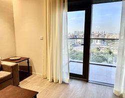Gorgeous 1bedroom With Balcony at Park View Dubai Oda Manzaraları