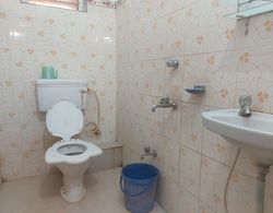 Goroomgo Amit Guest House Tagore Park Banyo Tipleri