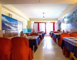 Goroomgo Jain Group Potala Gangtok İç Mekan