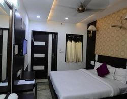 Goroomgo Laxman Resort Agra Oda Manzaraları