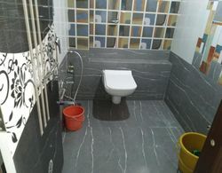 Goroomgo Sanskar Guest House Ahmedabad Banyo Tipleri