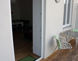 GoVienna Modern Apartment Oda Düzeni