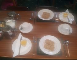 Gracelands Guest House Kahvaltı