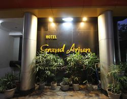 Hotel Grand Arjun Dış Mekan