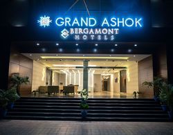 Grand Ashok Dış Mekan