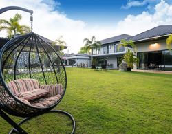 Grand Villa Luxury Holidays Phuket Oda Düzeni