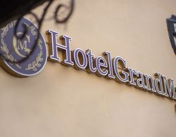 Hotel Grand Mark by ACADEMIA Dış Mekan