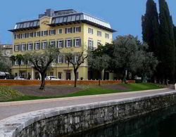 Grand Hotel Riva Genel