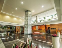 Gren Alia Jakarta Hotel Lobi