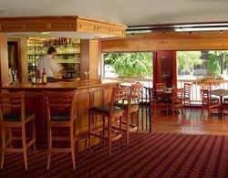 Grey Fox Inn & Resort Bar
