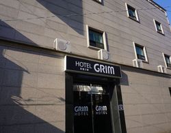 Grim Hotel Dış Mekan