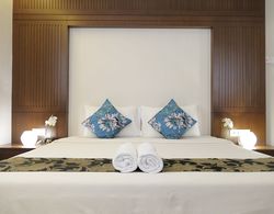 Gurney 4 Plus 1 Bali Style Tranquil Villa İç Mekan