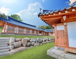 Gyeongju Hanokhotel Chunchugwan Dış Mekan