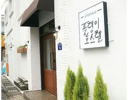 Gyeongju Pungdengi Hostel Dış Mekan
